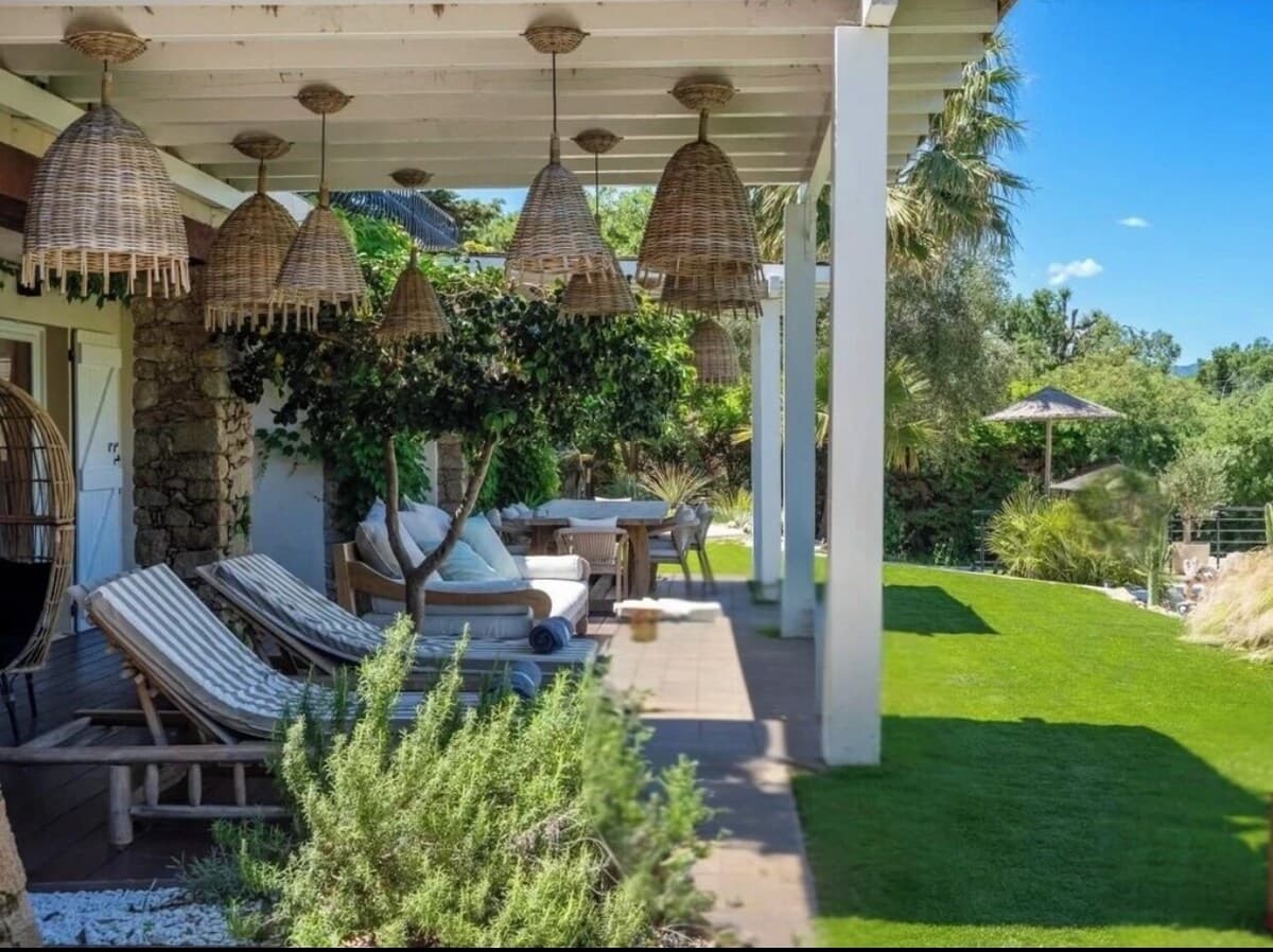 Villa Saint-Elme 9