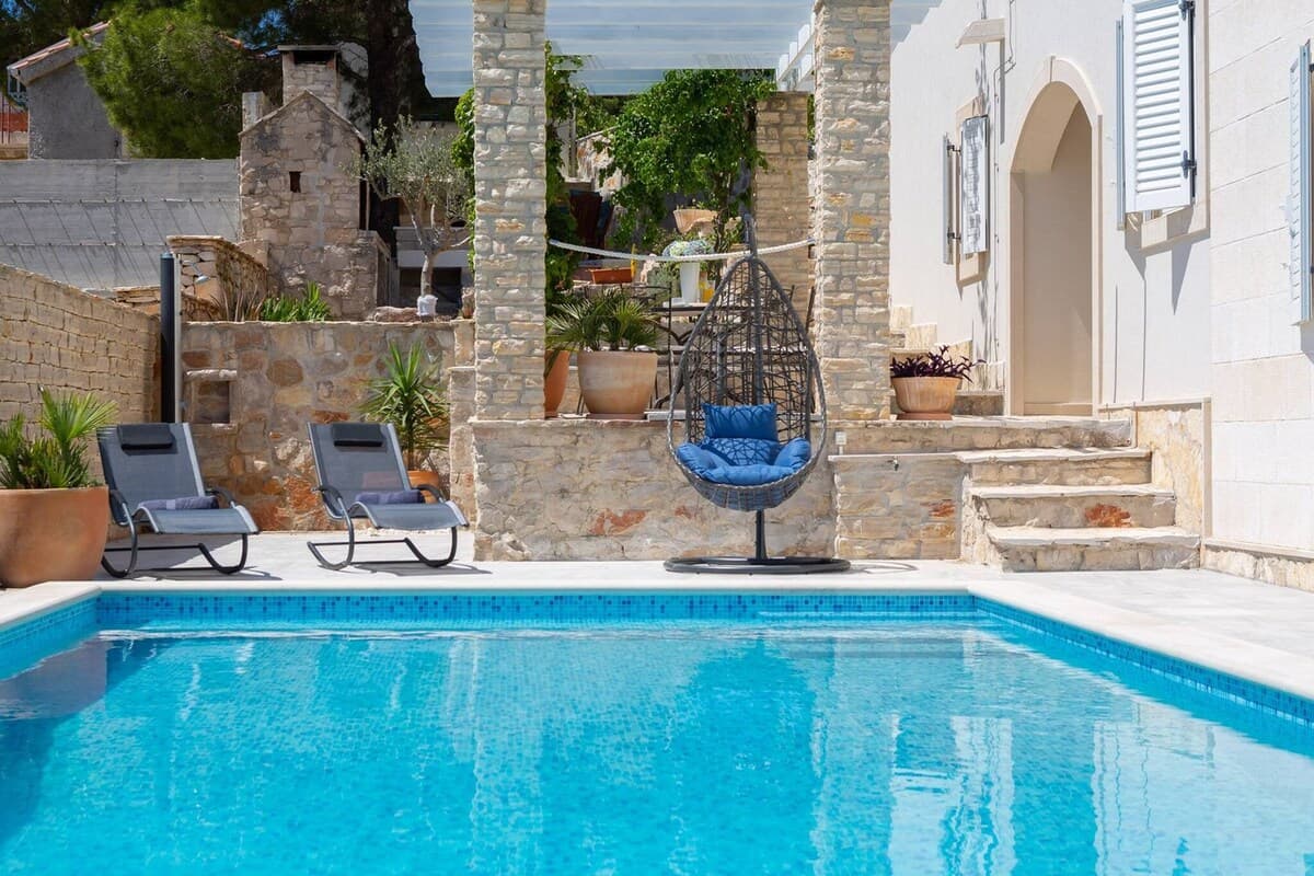 Villa Taverna 2