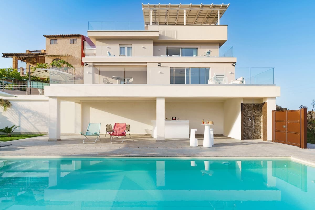 Casa Ionica