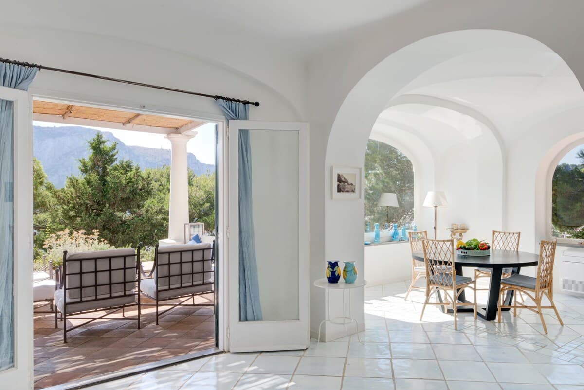 Villa Grotta Azzurra 7