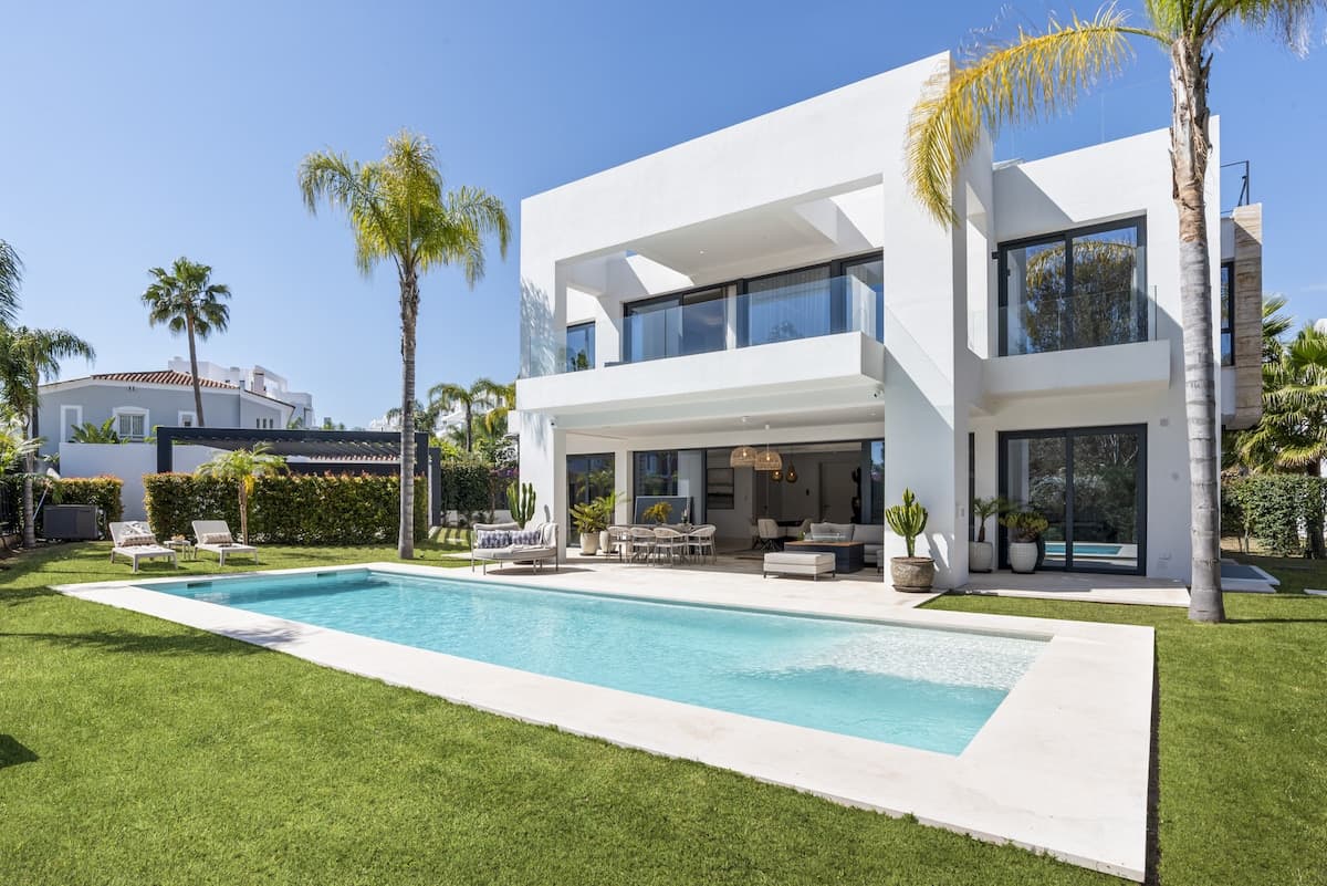 Villa Los Monteros