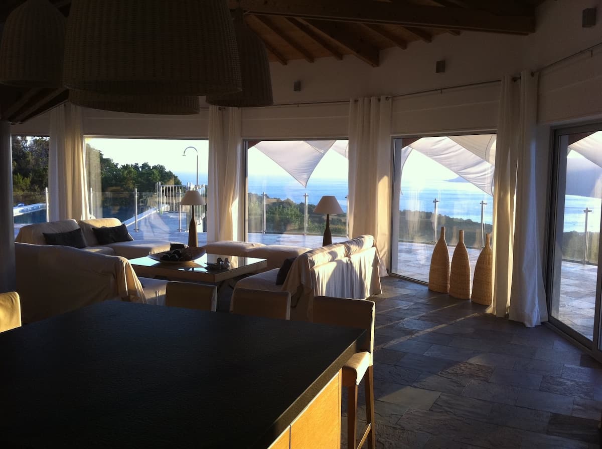 Villa Capu Laurosu 4