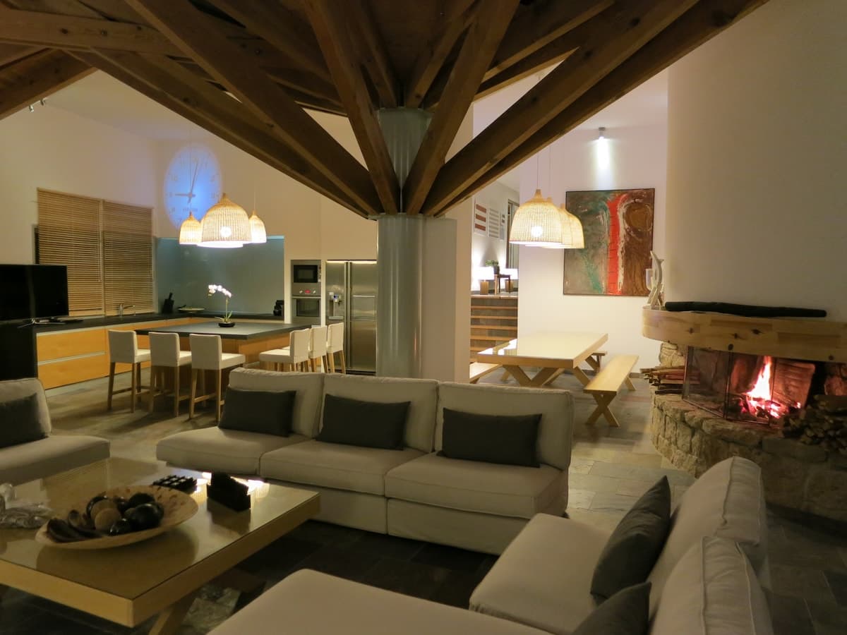 Villa Capu Laurosu 8