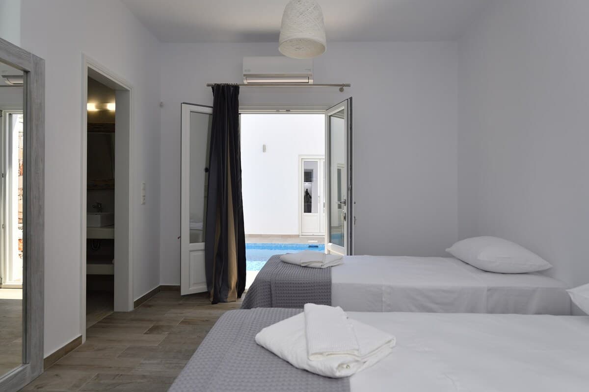 Villa Logaras 10