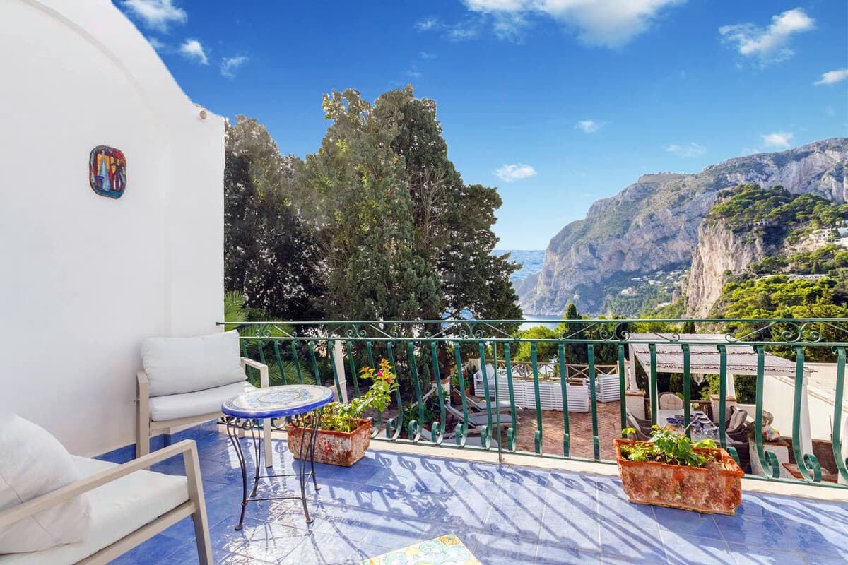 Villa Faraglioni 10