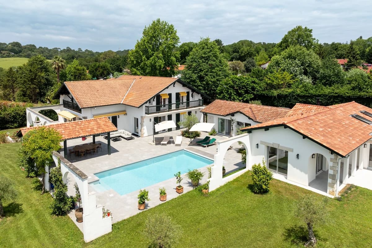 Villa Izaralde