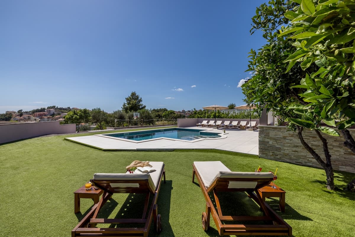 Villa Vis 7