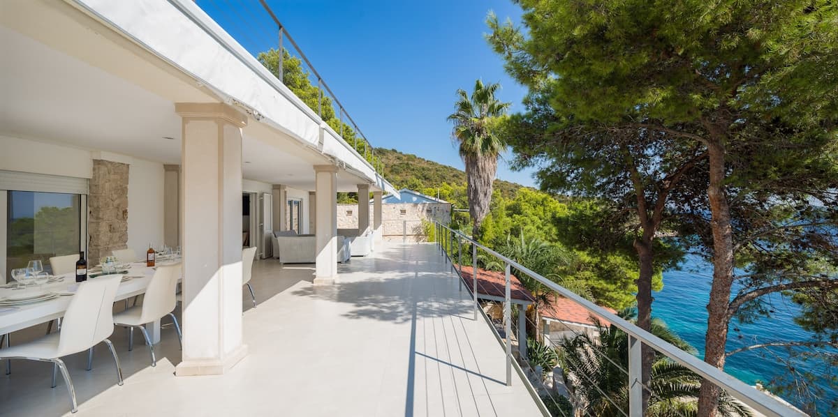 Villa Jelsa 4