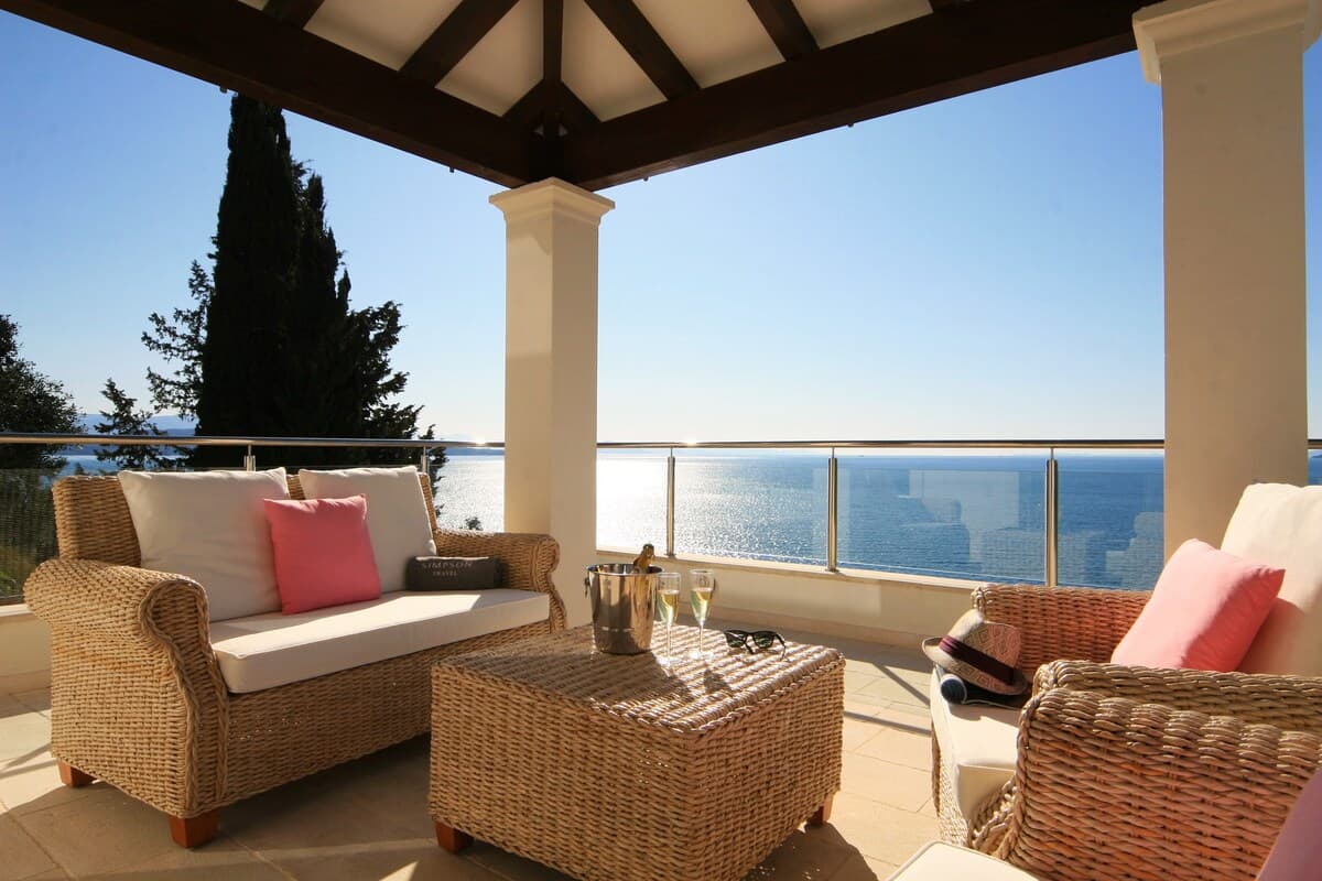 Villa Paxos