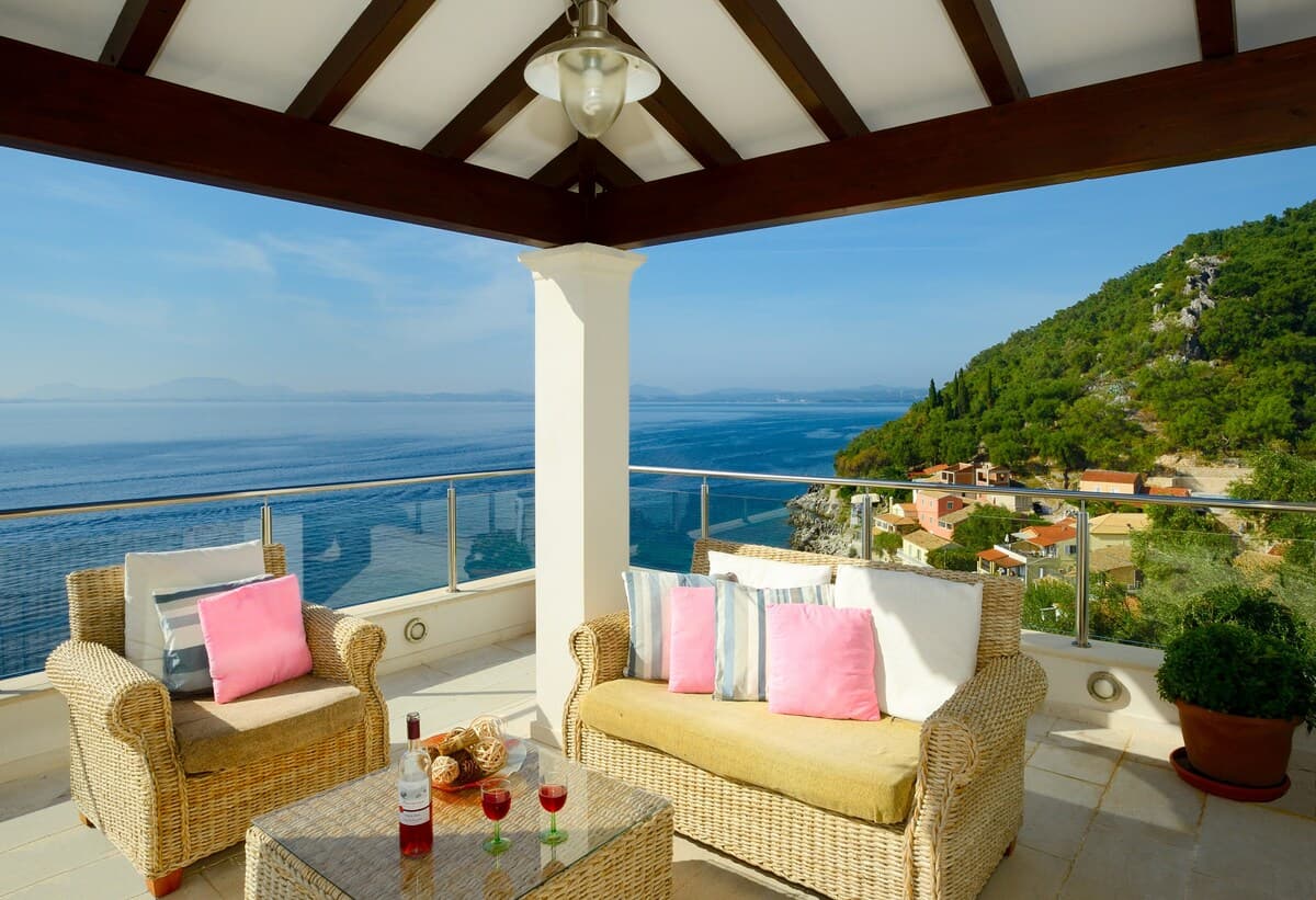 Villa Paxos 2