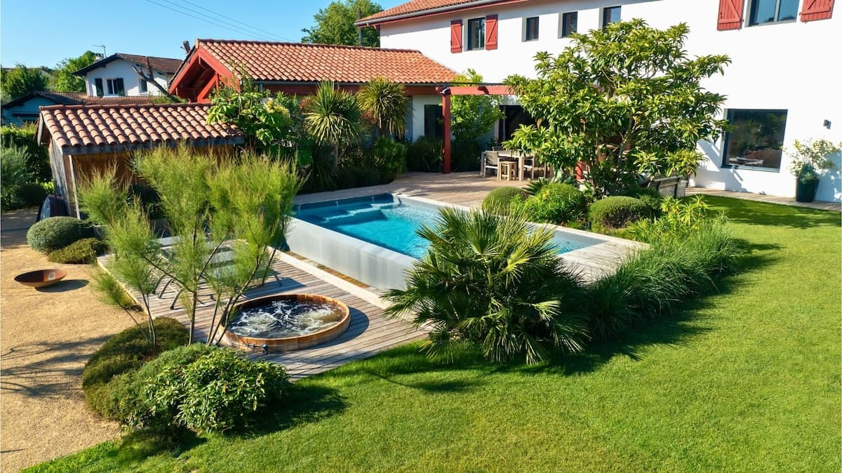 Villa Loreteian