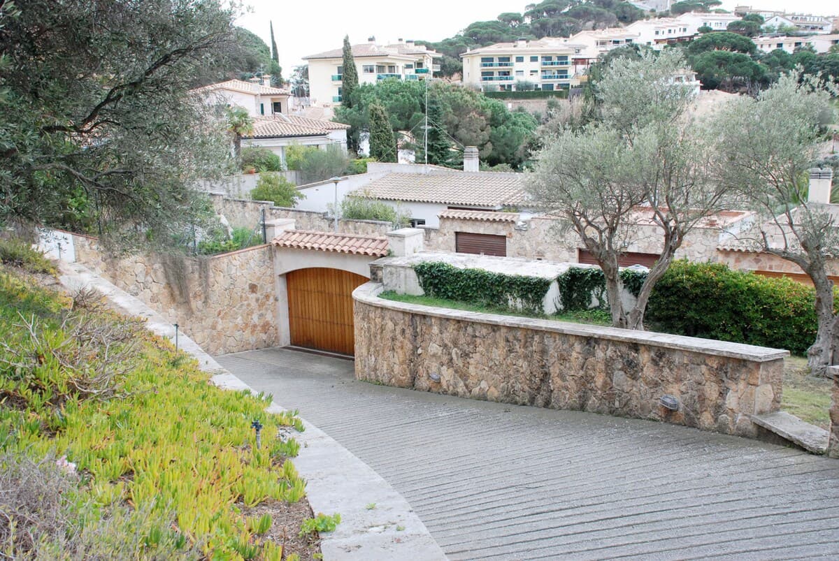 Villa Maricel 2