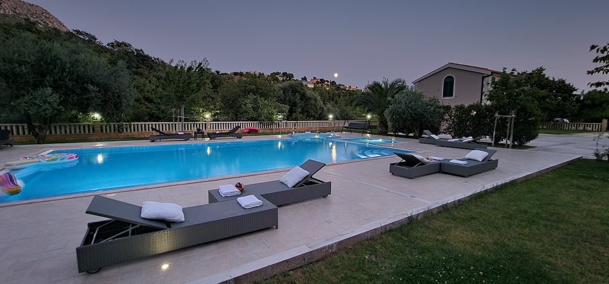 Villa Kaštel 8