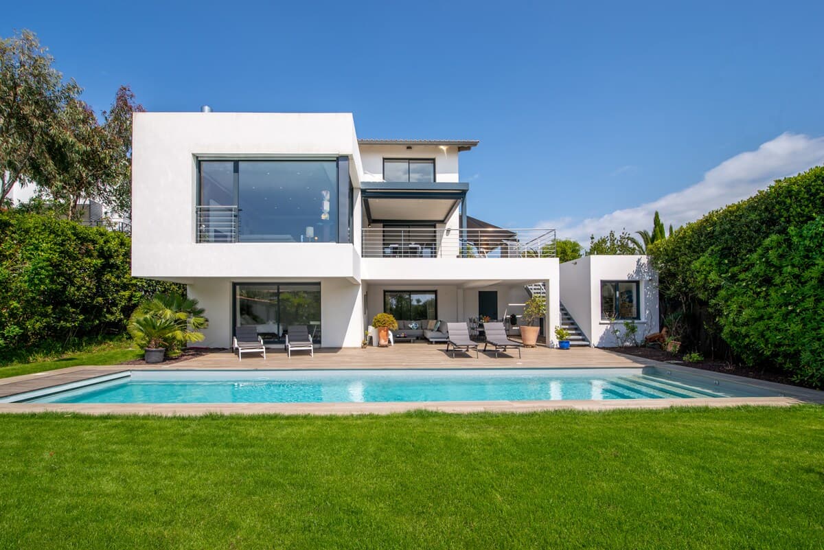 Villa Perspective