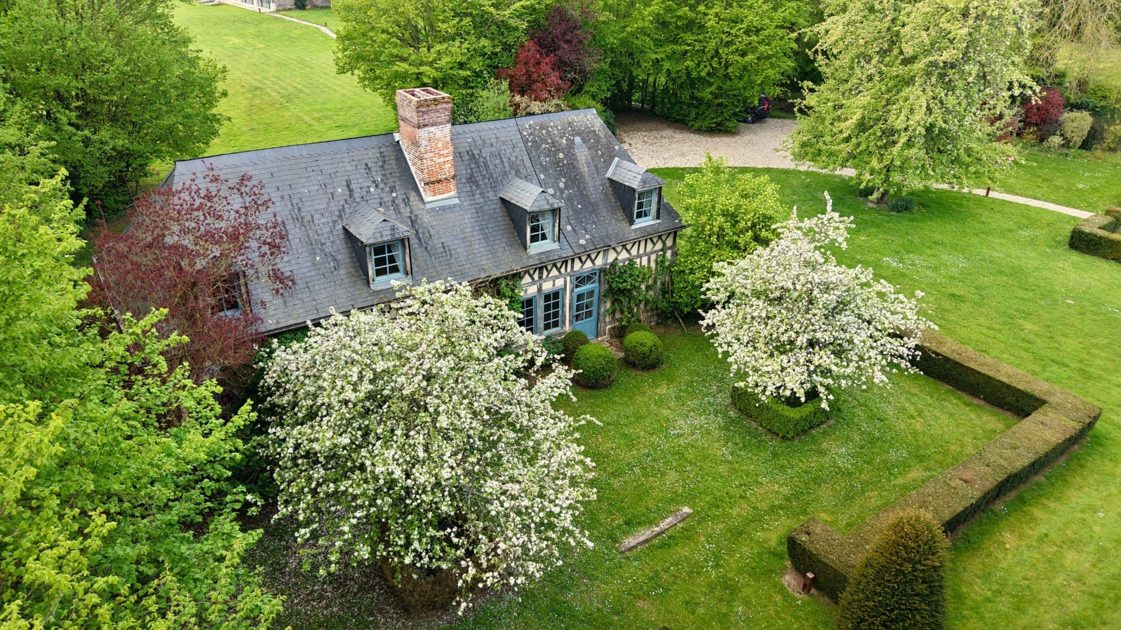 Sale Luxury house Morainville-Jouveaux 10 Rooms 530 m² 10