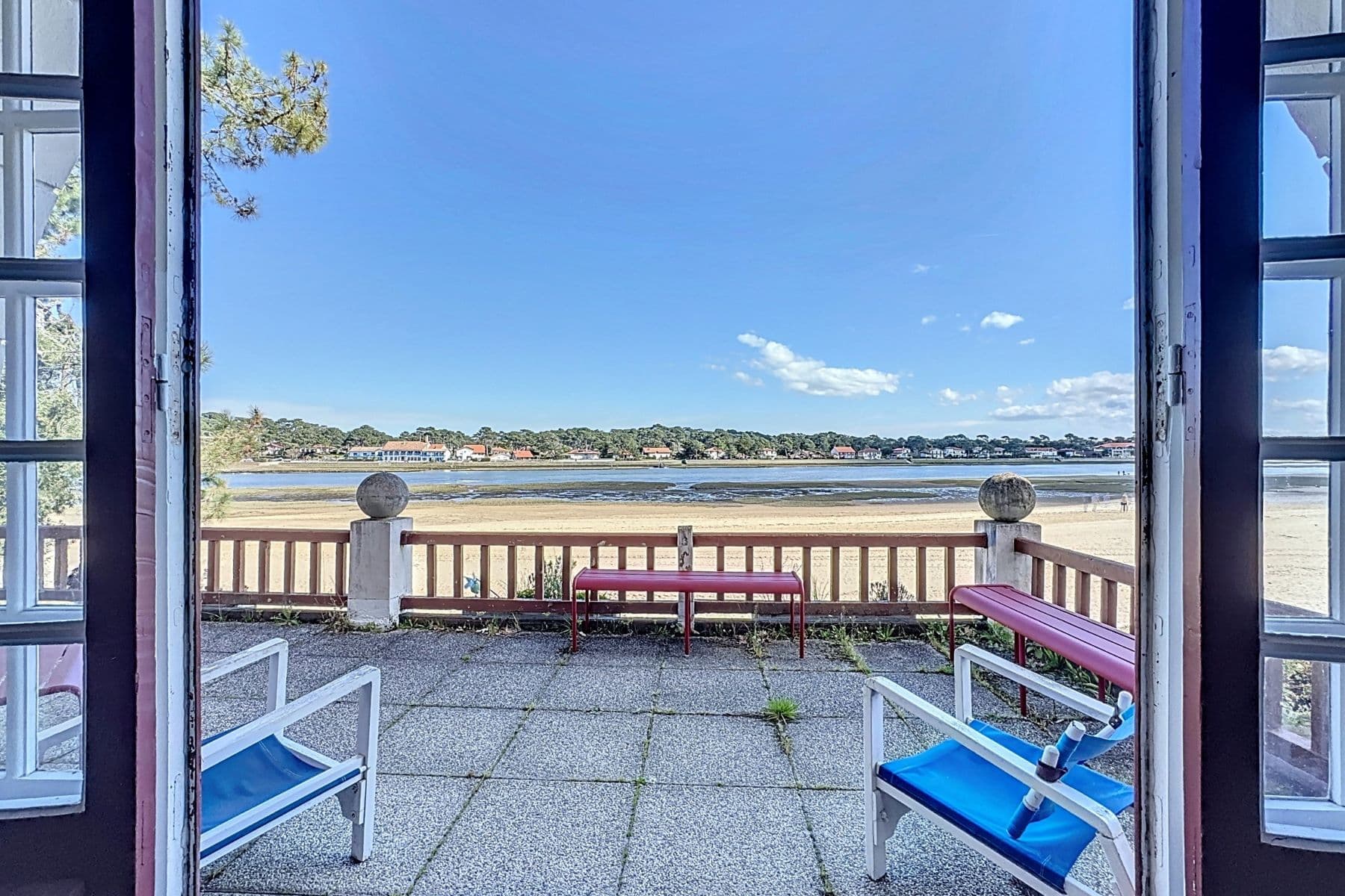Exceptional property - breathtaking view and tennis court