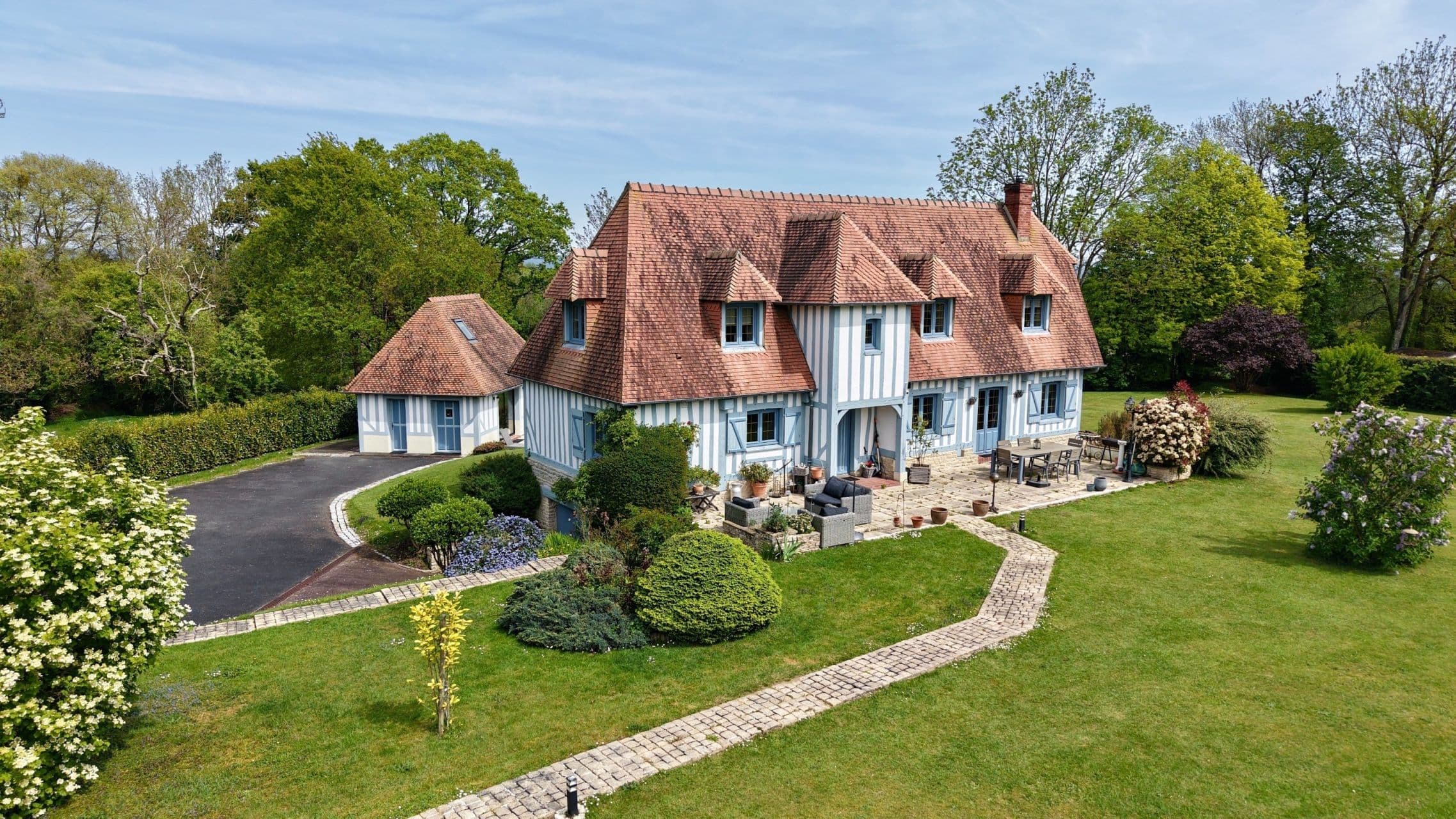 Sale Luxury house Glanville 8 Rooms 200 m²