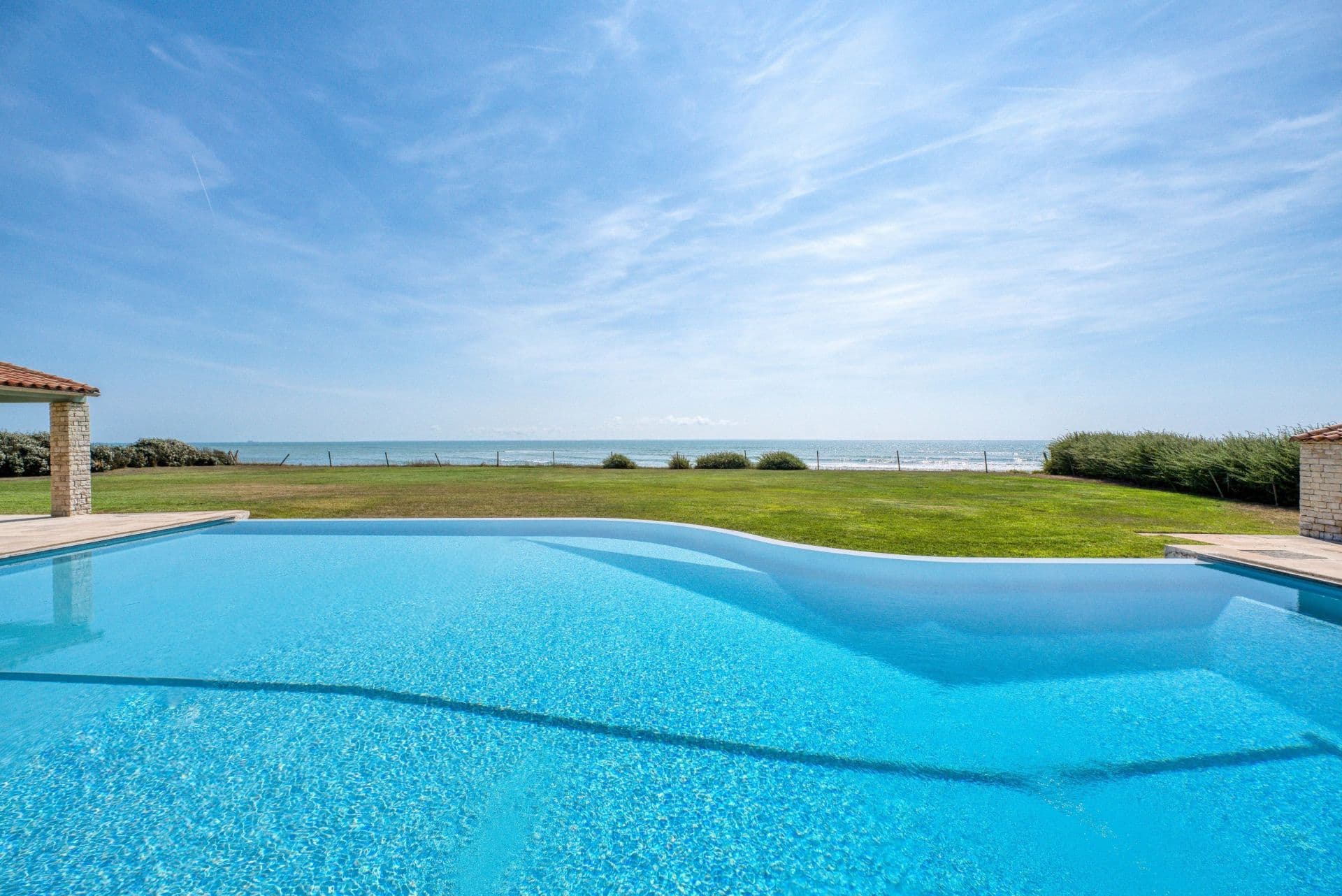 Sale Luxury house Sainte-Marie-de-Ré 11 Rooms 480 m²